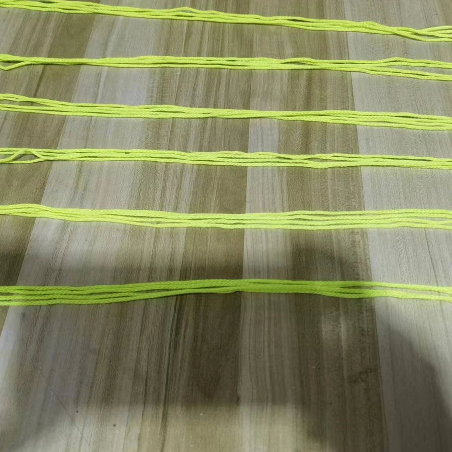 Glow-in-the-dark flying string toy – neon rope game for kids, parties, and night play