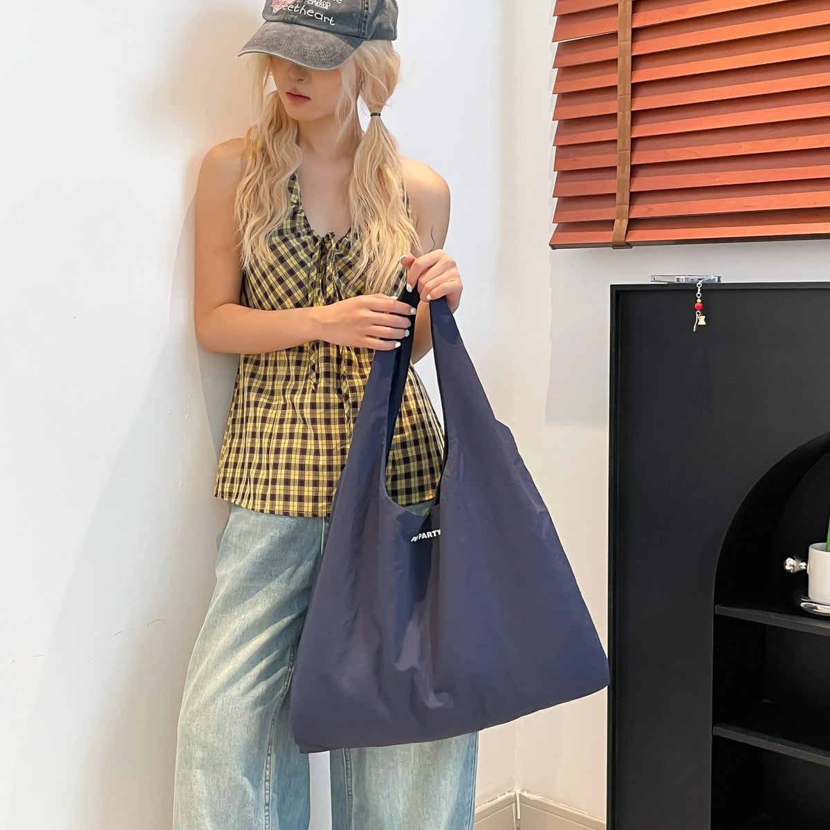 Women's Retro Large Tote Bag – Stylish Shoulder Handbag - Aussies Aura