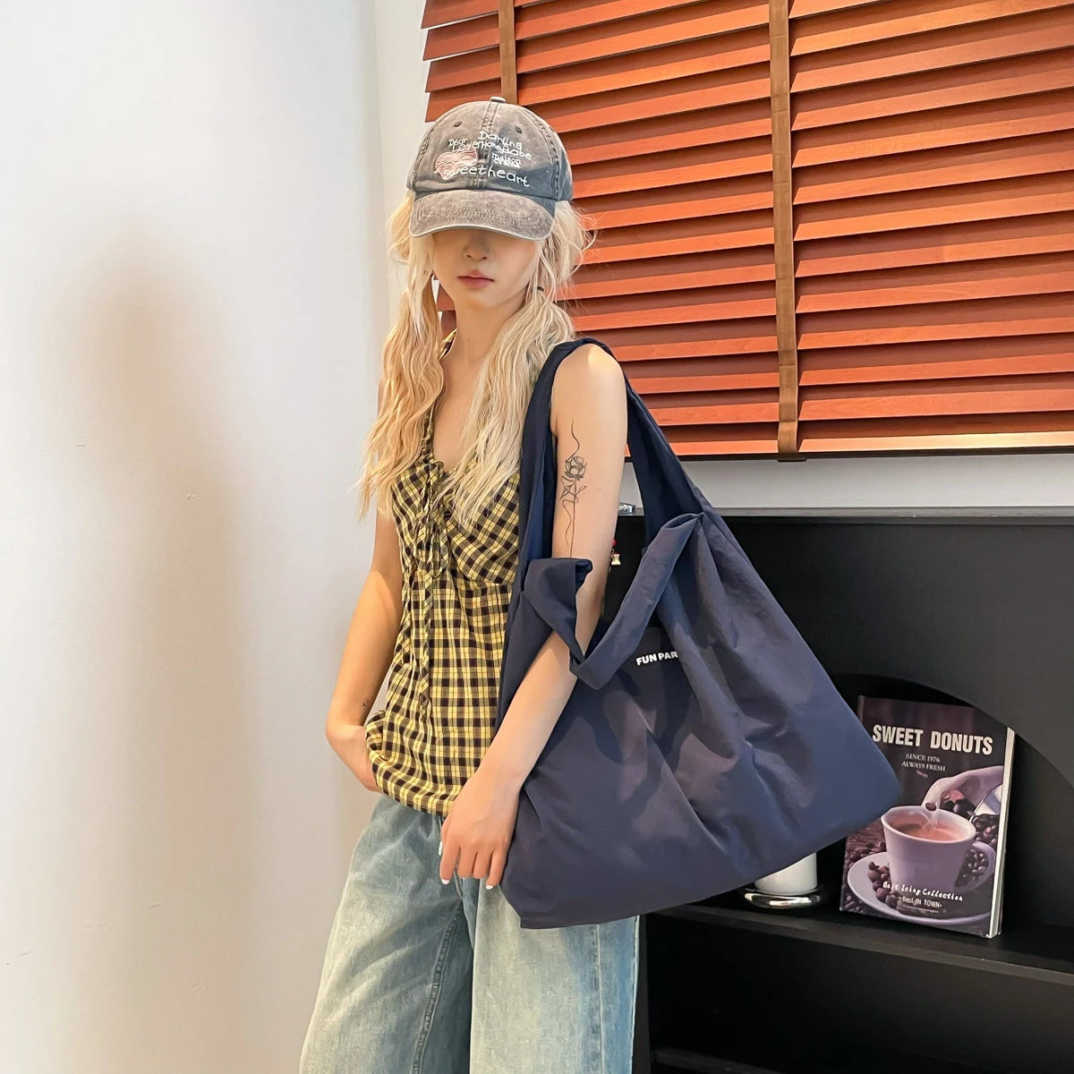 Women's Retro Large Tote Bag – Stylish Shoulder Handbag - Aussies Aura