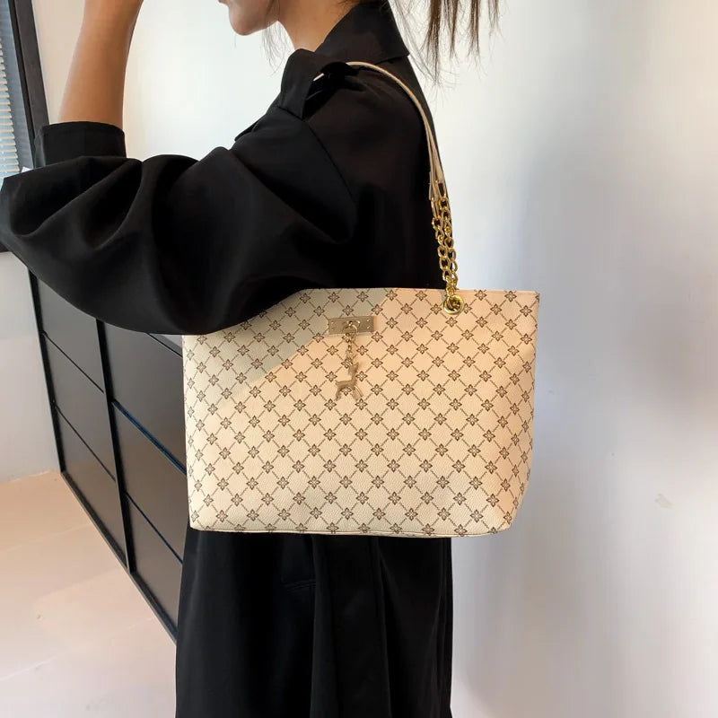 New Luxury Presbyopia Tote Bag – Large Capacity Soft Leather Shoulder Bag with Gold Chain | Designer Style Women’s Handbag - Aussies Aura