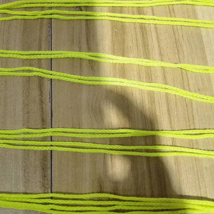 Glow-in-the-dark flying string toy – neon rope game for kids, parties, and night play