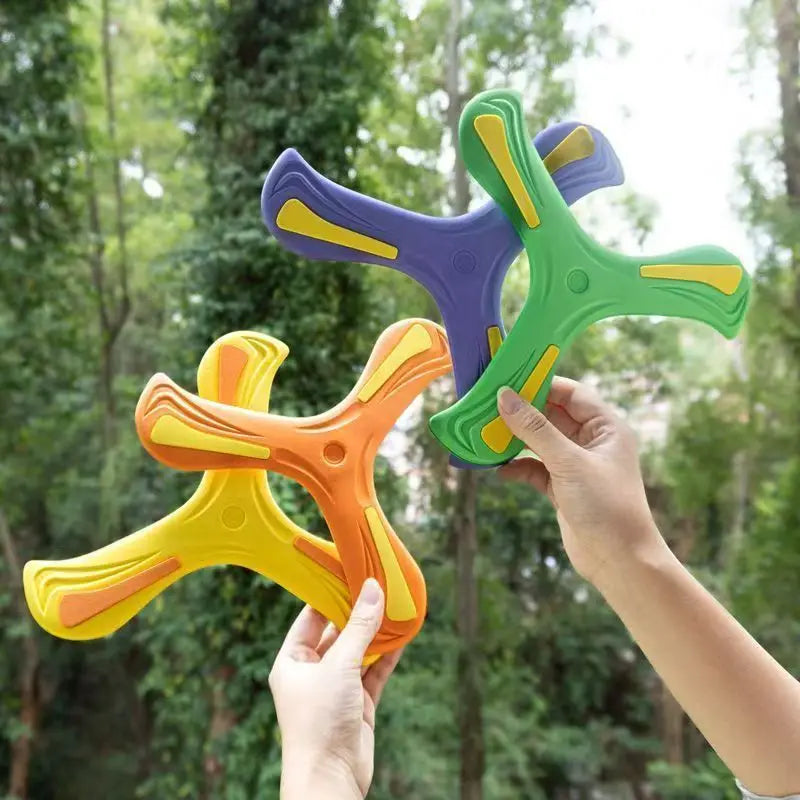 Outdoor  Boomerang Toy – Fun Stress Relief Clover Throwing Game for Kids & Adults Random - Aussies Aura