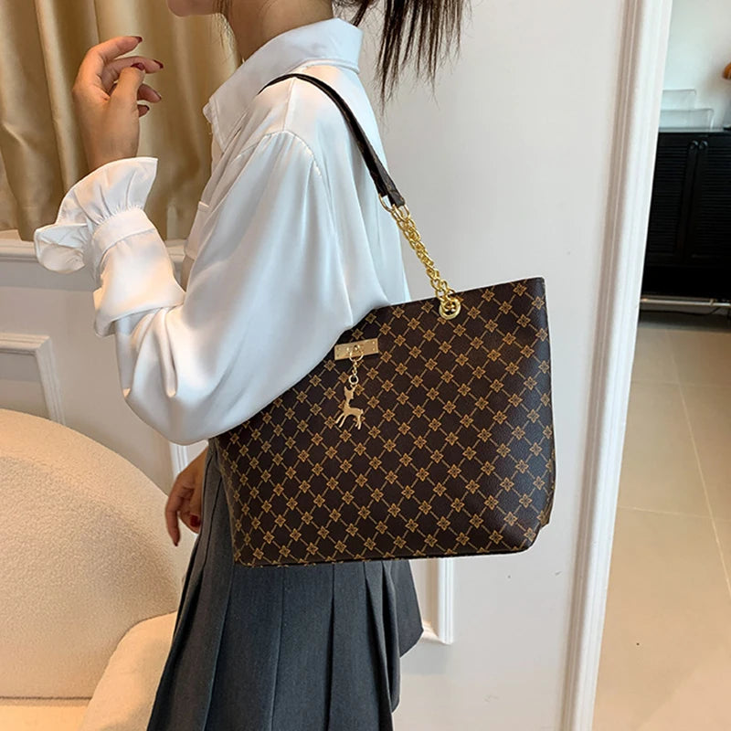New Luxury Presbyopia Tote Bag – Large Capacity Soft Leather Shoulder Bag with Gold Chain | Designer Style Women’s Handbag - Aussies Aura