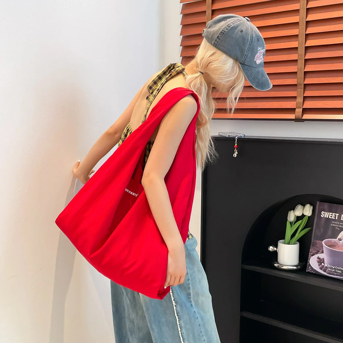 Women's Retro Large Tote Bag – Stylish Shoulder Handbag - Aussies Aura